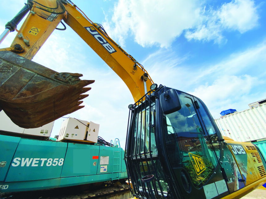 Js220lc JCB JS220LC EXCAVATOR - machinesandparts.com